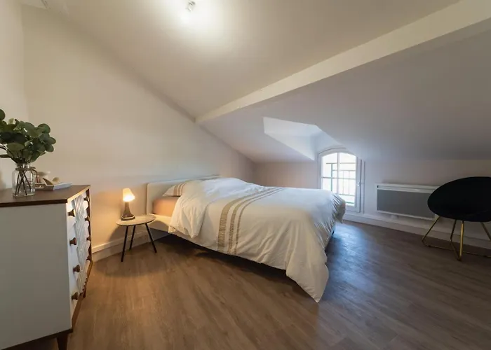 Pensión Le Verger : Familial Avec Piscine 3*