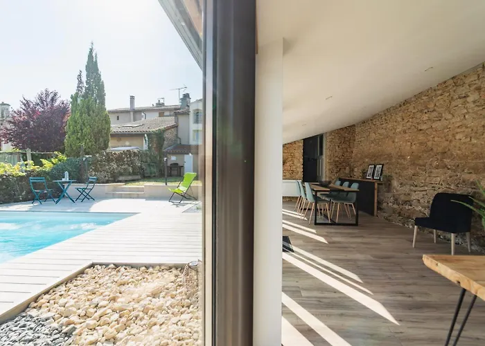 Pensión Le Verger : Familial Avec Piscine Vivonne