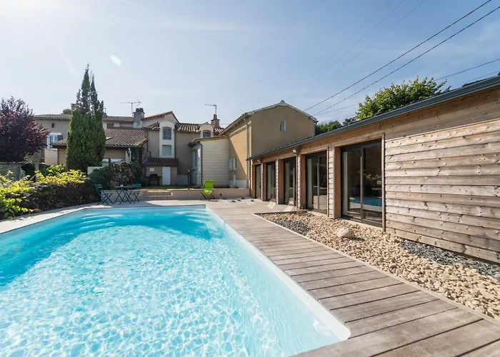 Le Verger : Familial Avec Piscine 3*