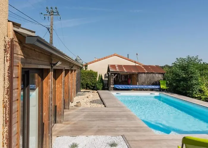 Le Verger : Familial Avec Piscine 3*