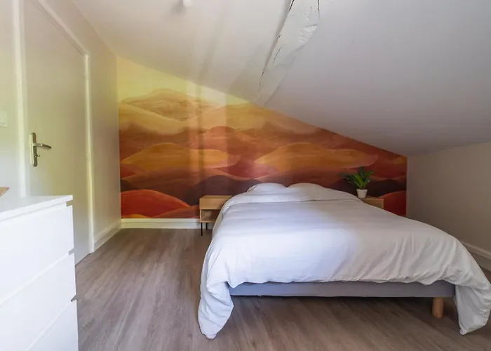 Le Verger : Familial Avec Piscine Pensión 3*