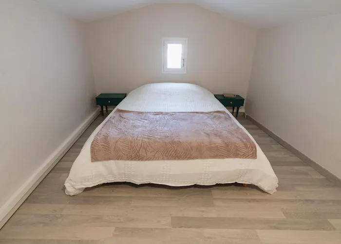 Pensión Le Verger : Familial Avec Piscine 3*